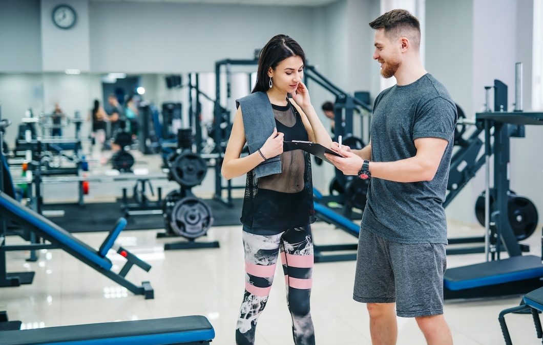 5 Benefits of Hiring a Professional Trainer for Your Fitness Journey